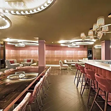 Zaan Amsterdam - 호텔 4*